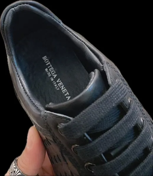 Men's men's shoes💰400【New style】🎍🎍⚠️BOTTEGA VENETA) BV fashionable and casual classic, classic on sale ⬆️⬆️! (High quality) only better than genuine products from counters! Top handcrafted woven decoration [strong]💯💯 Breathable mesh lining plus mixed sheepskin and original latex feet! Genuine rubber anti-slip outsole! ! Super comfortable! Welcome to compare the authentic products at the counter! 38 to 44 (45 can be customized